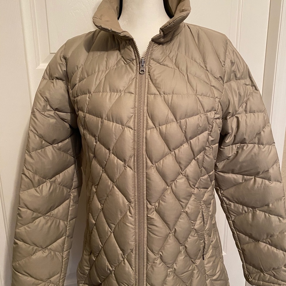 Women’s Patagonia Tan Down Jacket
